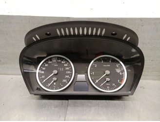 INSTRUMENT CLUSTER 62116983145 62116958592 110080213