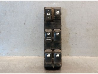 Replacement left front window switch for Hyundai Tucson (JM) 2.0 CRDi OEM IAM reference 935702E250Z9 935702E250Z9 