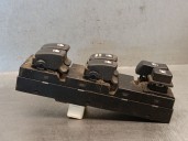 Replacement left front window switch for Hyundai Tucson (JM) 2.0 CRDi OEM IAM reference 935702E250Z9 935702E250Z9 