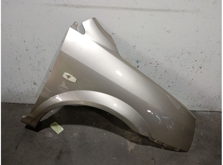 Second-hand right front fender for kia carens i monospace (fc, fj) 2.0 crdi OEM IAM reference K2JA52111 K2JA52111