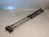 Replacement boot / tailgate struts for Hyundai Tucson (JM) 2.0 CRDi OEM IAM reference 817712E000 817712E000