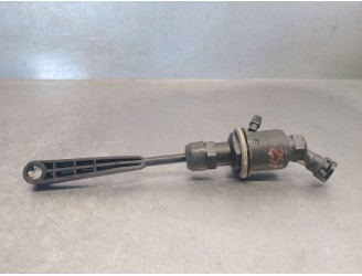 Second-hand clutch slave cylinder for Renault Master III van (FV) 2.3 DCI 135 FWD (FV0N, FV08) OEM IAM reference 306106218R