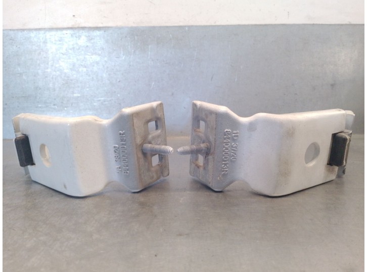 Replacement tailgate hinge for renault master iii van (fv) 2.3 dci 135 fwd (fv0n, fv08) OEM IAM reference 844000013R