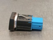 Replacement hazard warning switch for Volkswagen Multivan T6 (SGF, SGM, SGN, SHM, SHN) 2.0 TDI OEM IAM reference 7E0953509 7E095