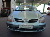 nissan almera tino (v10) del año 2000