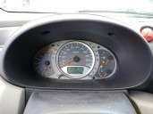 nissan almera tino (v10) del año 2000
