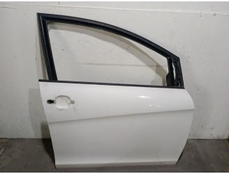 FRONT RIGHT DOOR 5P0831056A 5P0831056A 
