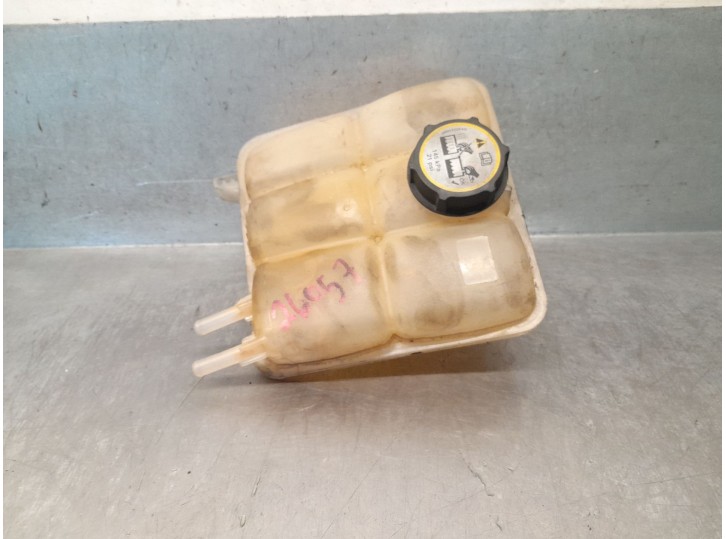 Recambio de deposito expansion para volvo c30 (533) 1.6 d referencia OEM IAM 3M5H8K218D2L 30776151 