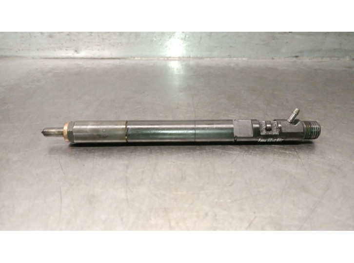 Recambio de inyector para ssangyong rodius i 2.7 xdi referencia OEM IAM A6650170221 EJBR04401D