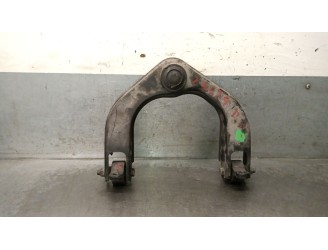 Recambio de brazo suspension superior delantero derecho para ssangyong rodius i 2.7 xdi referencia OEM IAM 4440221002 4440221002