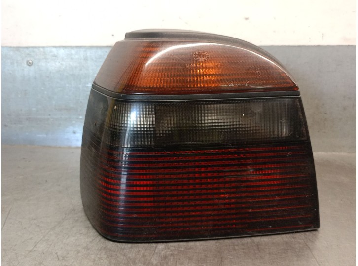 Replacement rear left tail light for Volkswagen Golf III (1H1) 1.9 TDI OEM IAM reference 1H6945111B 1H6945111 