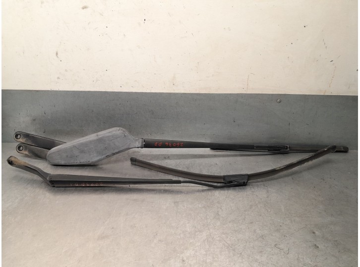 Replacement front left wiper arm for Nissan Almera Tino (V10) 1.8 OEM IAM reference 28881BU000 28881BU000