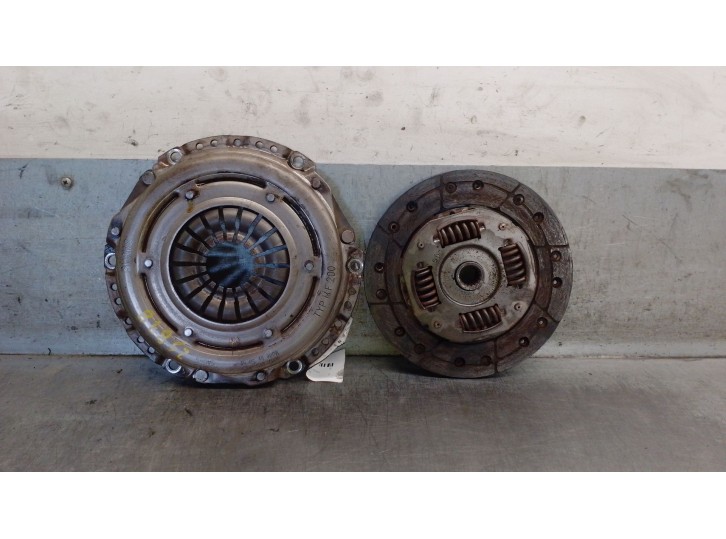 Replacement clutch kit for Ford Fiesta VI (CB1, CCN) 1.25 OEM IAM reference 8V217C623AA 1789079 