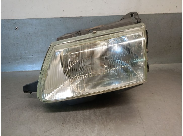 Recambio de faro izquierdo para citroën saxo (s0, s1) 1.5 d referencia OEM IAM 6204N5 6204N5 