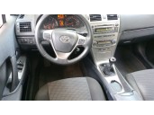 toyota avensis sedán (_t27_) del año 2011