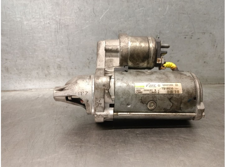 Replacement starter motor for Opel Corsa D (S07) 1.3 CDTi (L08, L68) OEM IAM reference 55221292 6202105 TS18E33