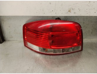 REAR LEFT TAIL LIGHT 8P0945095 8P0945095 