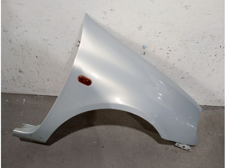 Replacement front right fender for Renault Clio II (BB_, CB_) 1.2 (BB0A, BB0F, BB10, BB1K, BB28, BB2D, BB2H, CB0A,... ref
