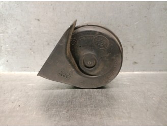 Recambio de claxon para volvo s40 ii (544) 1.6 d referencia OEM IAM 30796375 30796375 