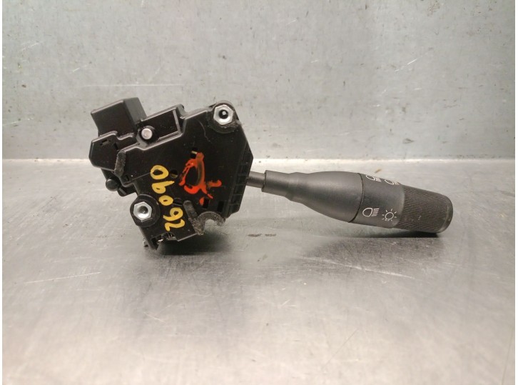 Replacement light switch for Renault 19 II Chamade (L53_) 1.4 OEM IAM reference 7700842114 7700842114