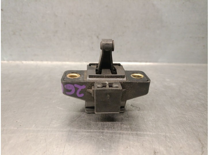 Replacement boot / tailgate lock for Renault 19 II Chamade (L53_) 1.4 OEM IAM reference 7700764536 7700764536