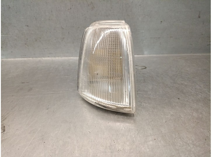 Replacement front right indicator for Renault 19 II Chamade (L53_) 1.4 OEM IAM reference 7701036016 7701036016