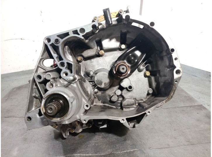 Recambio de caja cambios para renault 19 ii chamade (l53_) 1.4 referencia OEM IAM JB1070 7701676861 A134436
