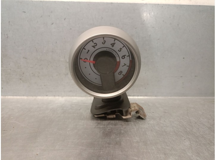 Recambio de cuadro instrumentos para peugeot 107 (pm_, pn_) 1.0 referencia OEM IAM 832700H010C 6105VL 