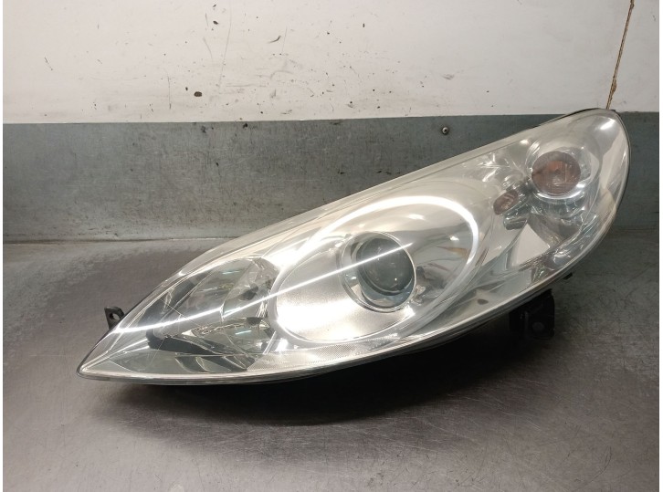 Replacement left headlight for Peugeot 407 (6D_) 2.2 (6D3FZE, 6D3FZH) OEM IAM reference 620892 620892 