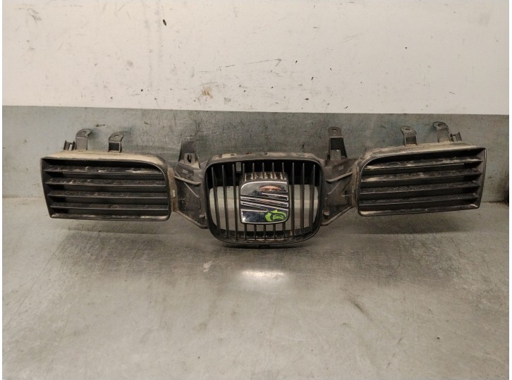 Recambio de rejilla delantera para seat leon (1m1) 1.9 tdi referencia OEM IAM 1M0853653D 1M0853653D 
