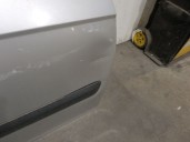 Recambio de puerta delantera derecha para hyundai getz (tb) 1.1 referencia OEM IAM 760041C020 760041C020 