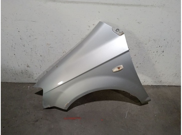 Recambio de aleta delantera izquierda para hyundai getz (tb) 1.1 referencia OEM IAM 663111C350D 663111C350D 