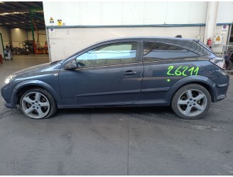 opel astra h gtc (a04) del año 2007