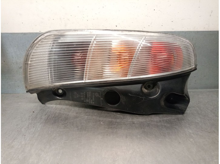 Replacement rear left tail light for Lancia Ypsilon (843_) 1.2 (843.AXL1A) OEM IAM reference 51786658 51786658 0334180