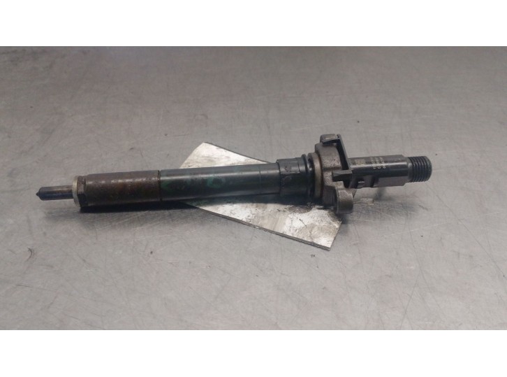 Recambio de inyector para peugeot 308 cc (4b_) 2.0 hdi referencia OEM IAM 9688438580 EJBR06001D
