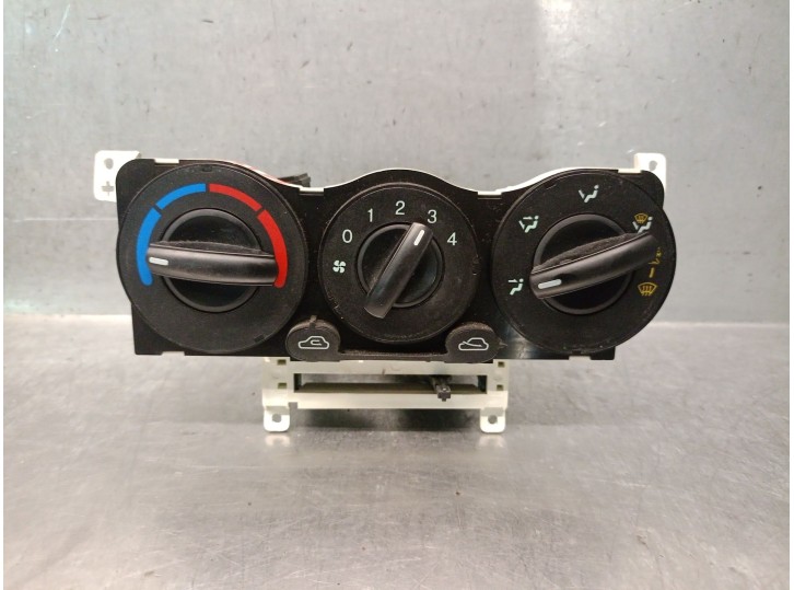 Replacement heater / air conditioning control unit for Hyundai Getz (TB) 1.1 OEM IAM reference 972501C100 972501C100 