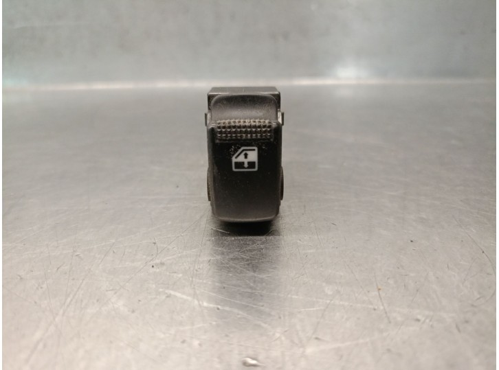 Recambio de mando elevalunas delantero derecho para hyundai getz (tb) 1.1 referencia OEM IAM 935801C000BJ 935801C000BJ 