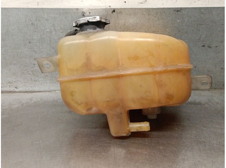 Recambio de deposito expansion para fiat freemont (345_) 2.0 jtd referencia OEM IAM K68105172AA K68105172AA 