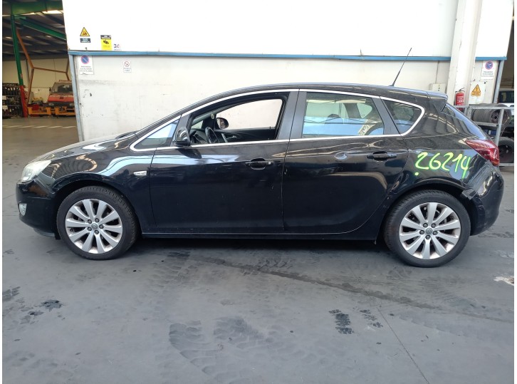 opel astra j (p10) del año 2011
