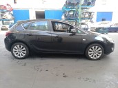 opel astra j (p10) del año 2011