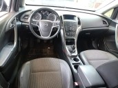 opel astra j (p10) del año 2011
