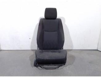 Replacement front right seat for Suzuki Swift IV (FZ, NZ) 1.2 (AZH 412) OEM IAM reference 