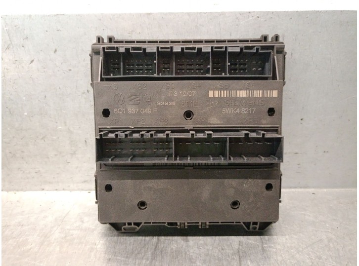 Replacement relay / fuse box for Seat Ibiza III (6L1) 1.4 16V OEM IAM reference 6Q1937049F 5WK48217