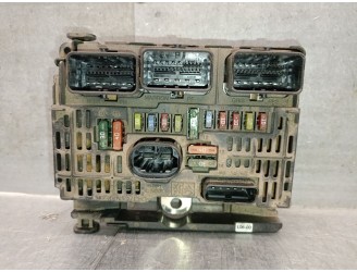 Recambio de caja reles / fusibles para citroën c4 coupé (la_) 1.6 hdi referencia OEM IAM 9657718780 9657718780 S118983006