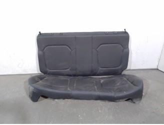 Recambio de asientos traseros para dacia spring ev (b6m1) referencia OEM IAM 4DB401