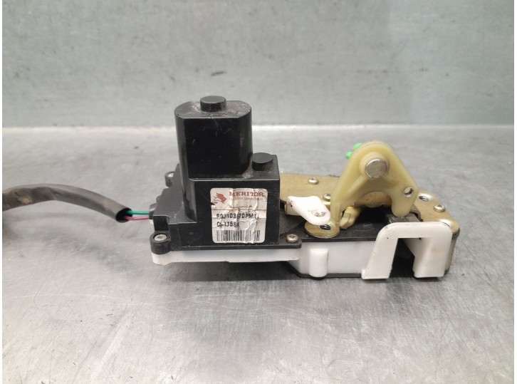 Replacement front right door lock for Rover 25 I hatchback (RF) 1.6 16V OEM IAM reference FQJ103670PMA 