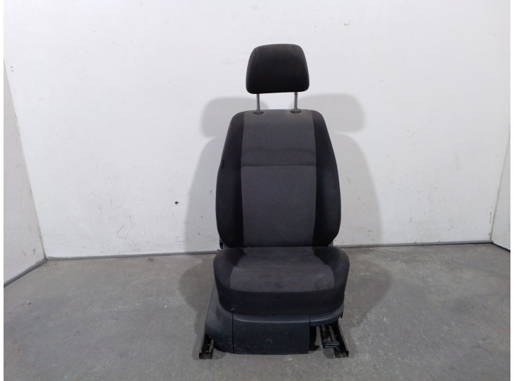 Replacement front right seat for Volkswagen Caddy IV van/MPV (SAA, SAH) 2.0 TDI OEM IAM reference 6Q488