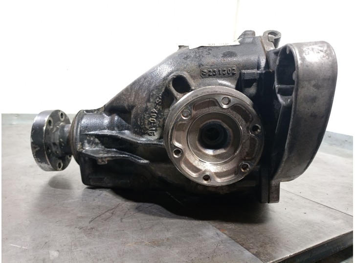 Recambio de diferencial trasero para bmw 5 (e39) 530 d referencia OEM IAM 7504996 33107504997 2.35