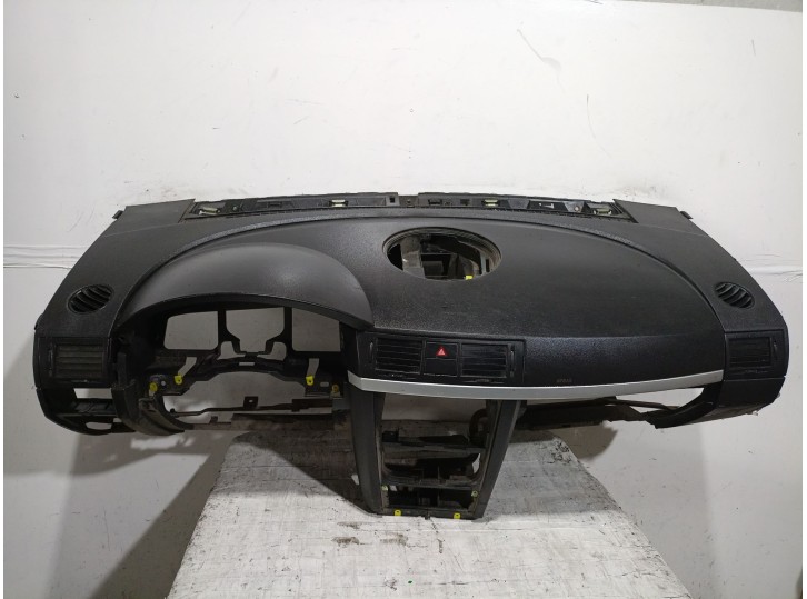 Replacement dashboard for Opel Meriva A Monospace (X03) 1.7 CDTi (E75) OEM IAM reference 7208599 BLACK