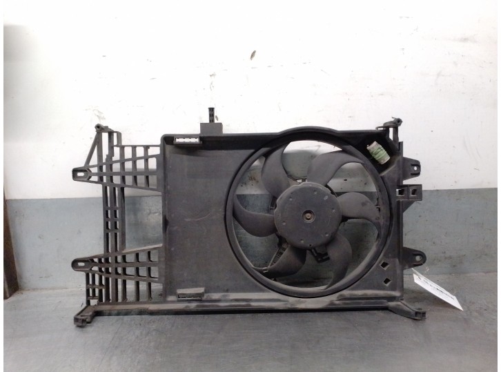 Recambio de electroventilador para lancia ypsilon (843_) 1.2 (843.axl1a) referencia OEM IAM 820400600 51738360 